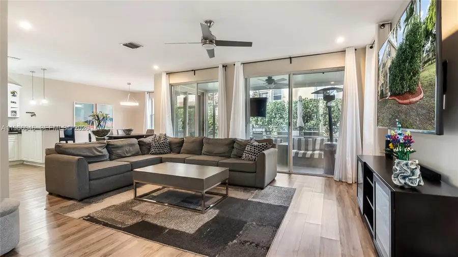 4716 NW 114th Dr, Coral Springs, FL 33076 - #3