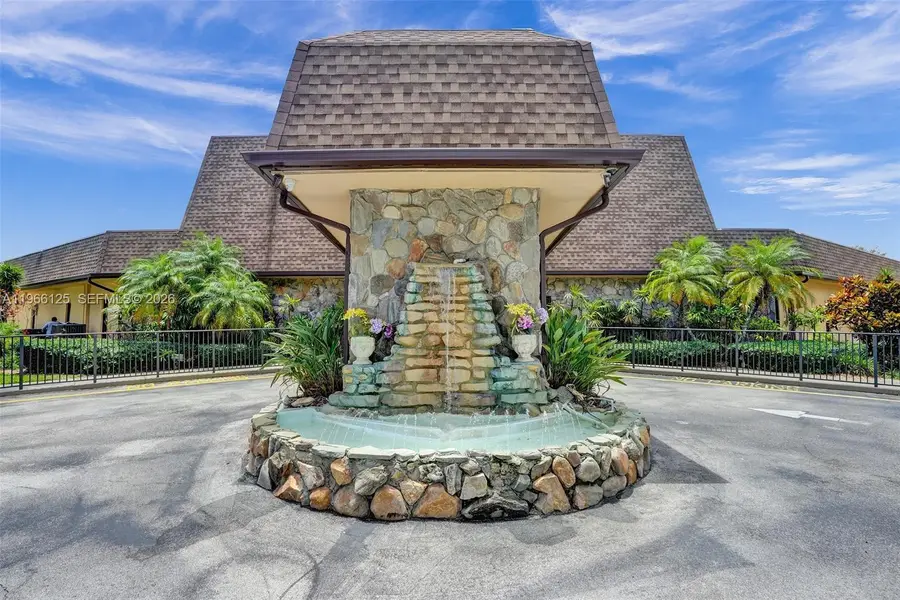 201 Berkley Rd #105, Hollywood, FL 33024 - #2