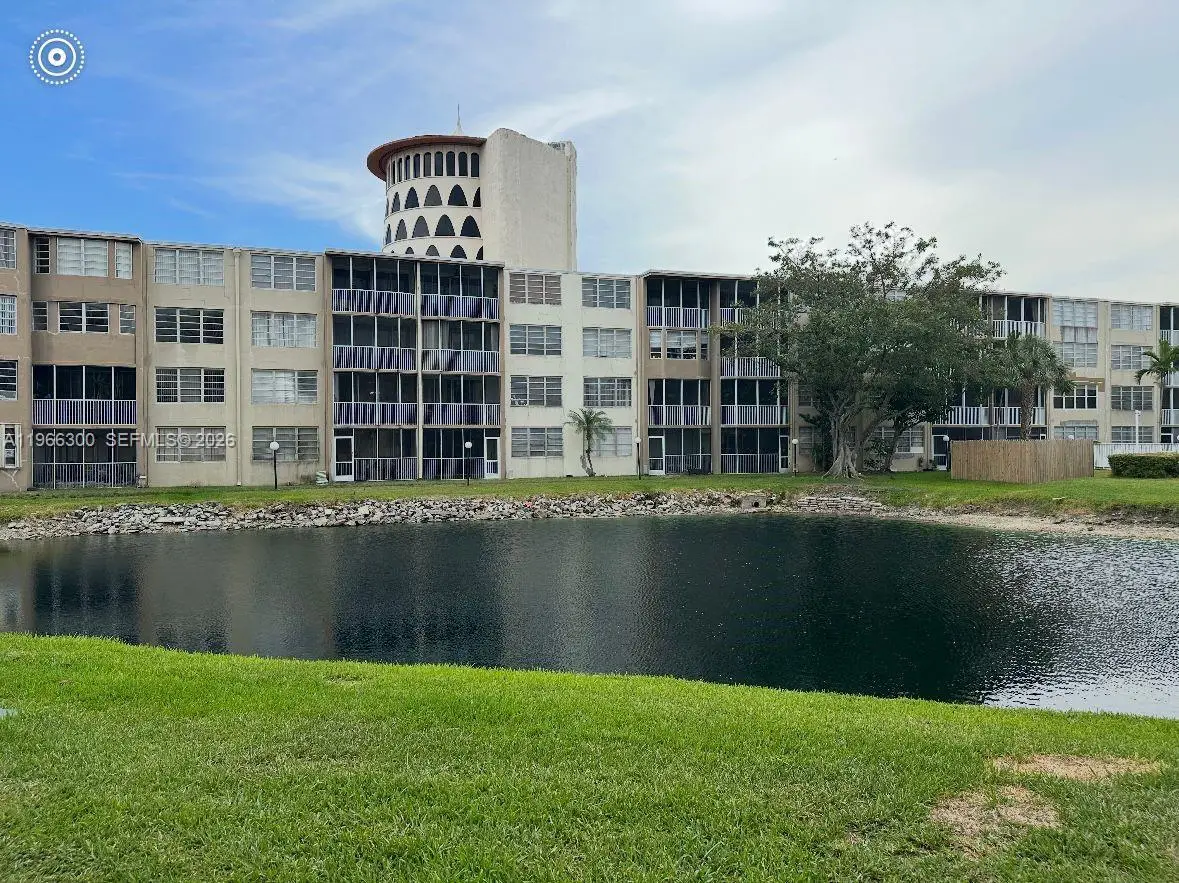 1700 NE 191st St #105, Miami, FL 33179 - #1
