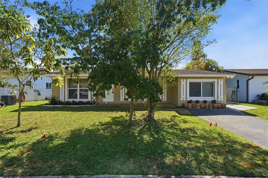 11420 NW 32nd Pl, Sunrise, FL 33323 - #2