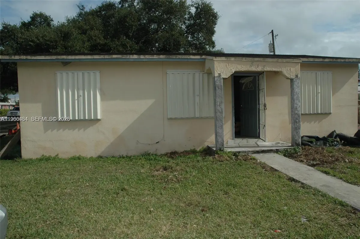 813 6th Ave, Florida City, FL 33034 - #1