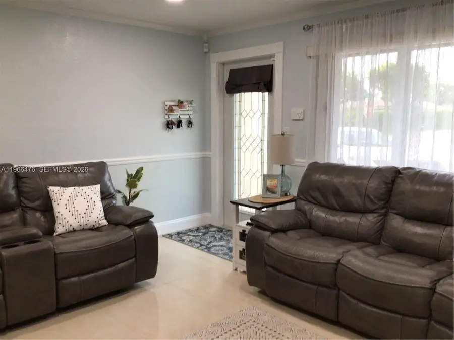 1318 SW 49th Ter, Fort Lauderdale, FL 33317 - #3