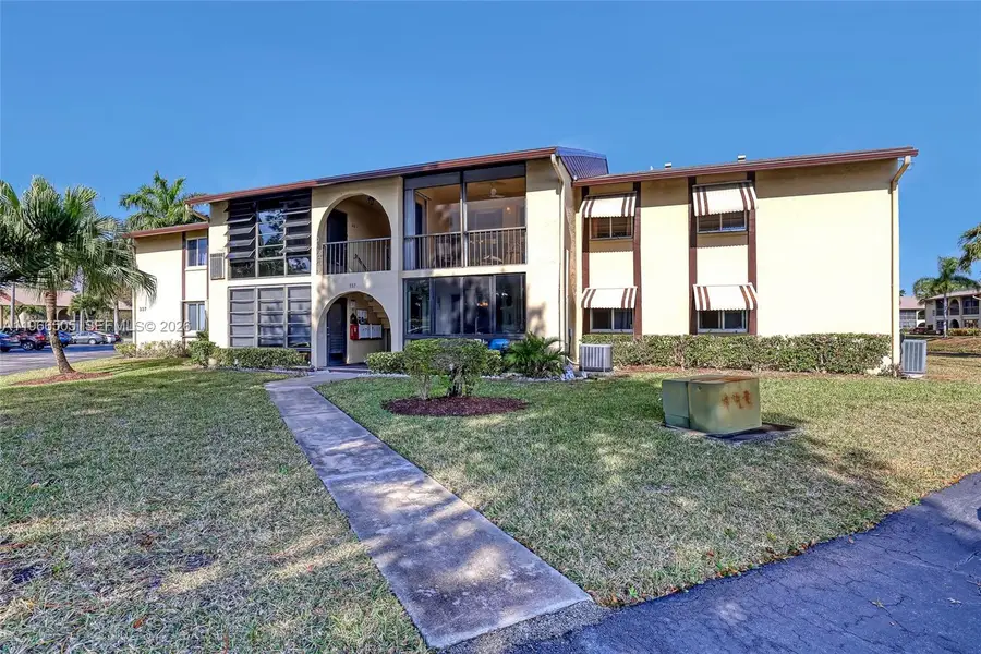 337 Pine Ridge Cir #D-2, Greenacres, FL 33463 - #3