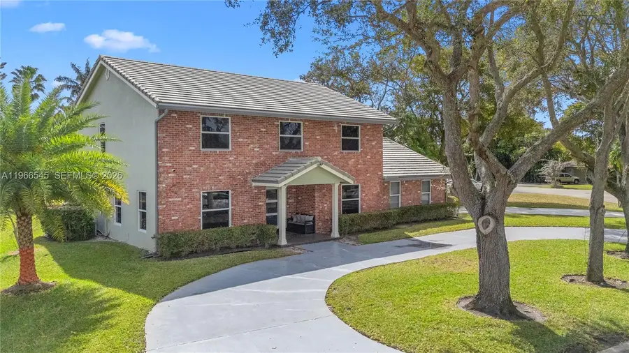 11069 Glenwood Dr, Coral Springs, FL 33065 - #2