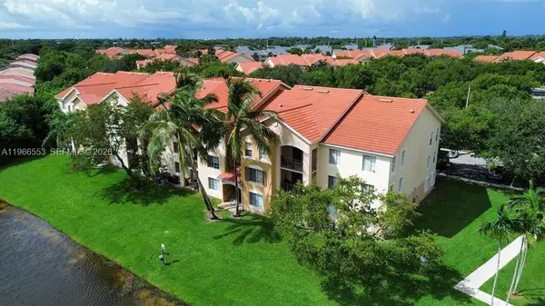 4180 San Marino Blvd #106, West Palm Beach, FL 33409