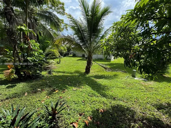 6733 NW 62nd St, Tamarac, FL 33321