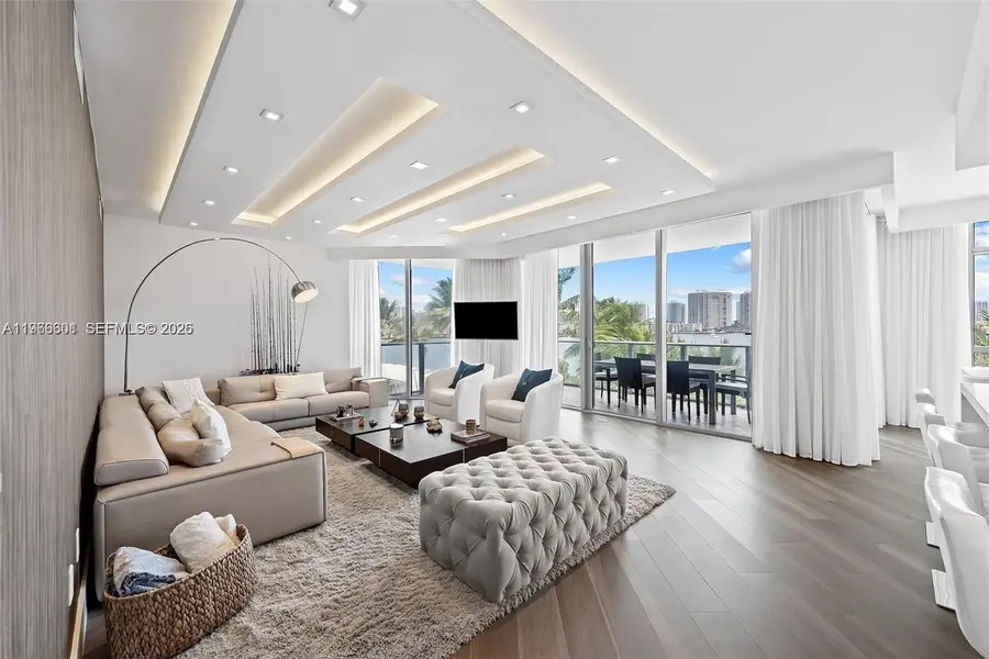 17301 Biscayne Blvd #2110, North Miami Beach, FL 33160 - #2