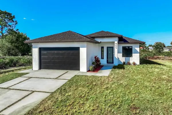 865 Chipley St E, Lehigh Acres, FL 33974