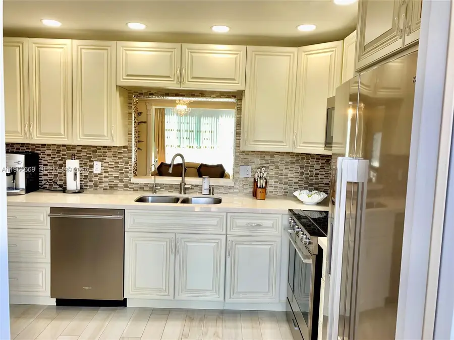 619 NE 14th Ave #301, Hallandale Beach, FL 33009 - #2