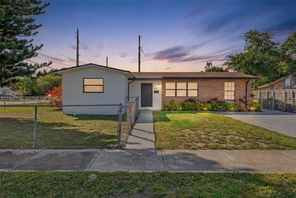 190 NE 173rd St, Miami, FL 33162