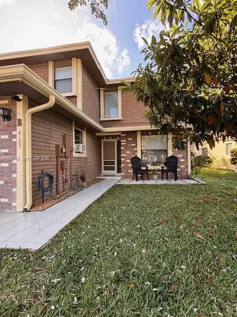 6183 Pine Tree Ln, Tamarac, FL 33319 - #2