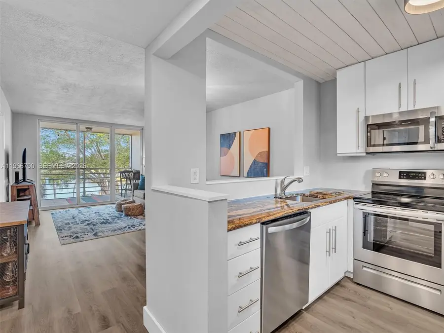 9340 Lagoon Pl #303, Davie, FL 33324 - #3