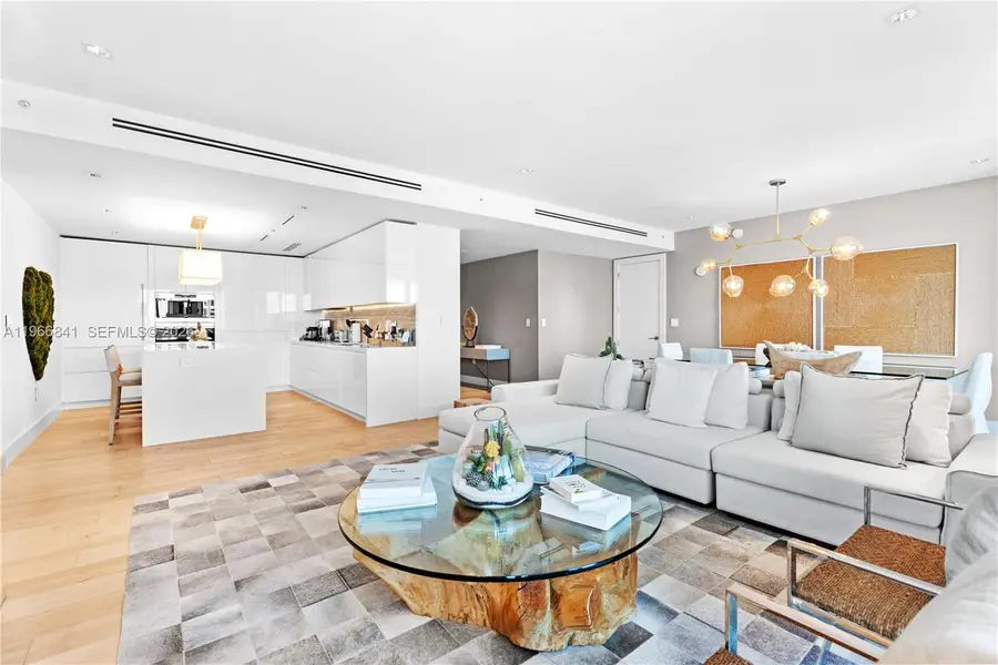 102 24th St #PH-1705, Miami Beach, FL 33139 - #3