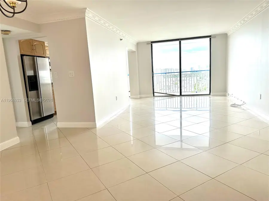210 174th St #2411, Sunny Isles Beach, FL 33160 - #3