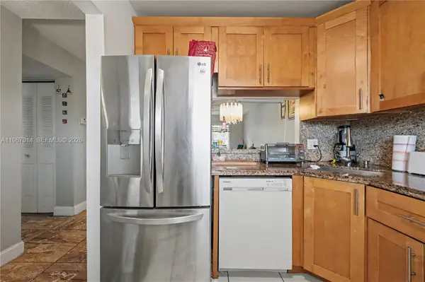 8380 Lagos De Campo Blvd #307, Tamarac, FL 33321