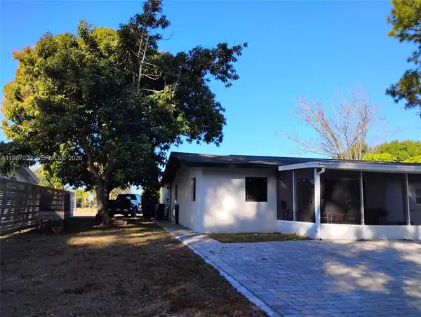 8802 Fordham, Fort Myers, FL 33907