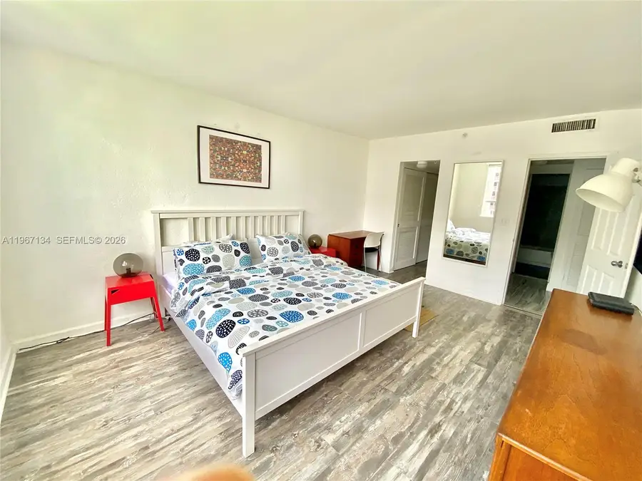 Address Withheld By Seller, Miami Beach, FL 33139 - #2