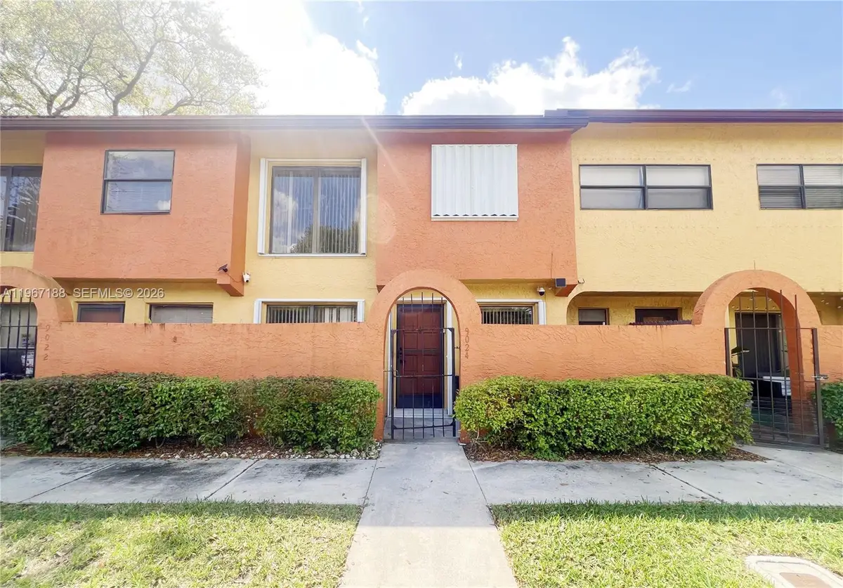 9024 NW 45th Ct, Sunrise, FL 33351 - #1