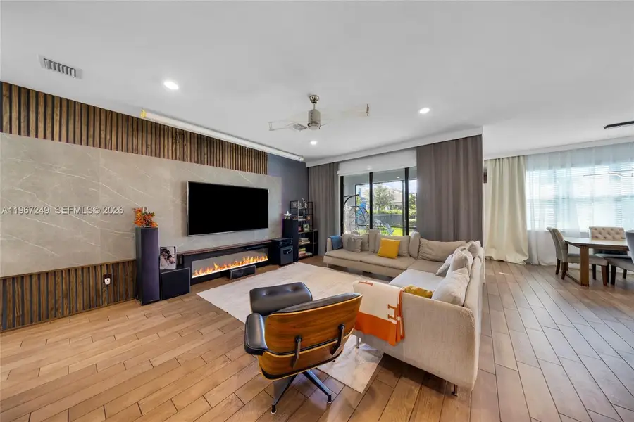 2454 Primrose Pl, Oakland Park, FL 33309 - #2