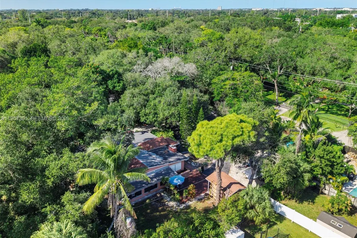 1760 NE 144th St, Miami, FL 33181 - #1
