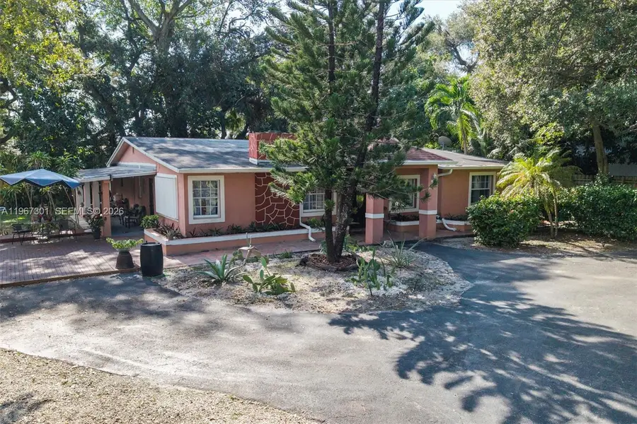 1760 NE 144th St, Miami, FL 33181 - #3