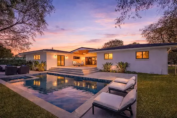 12940 SW 73rd Ave, Pinecrest, FL 33156