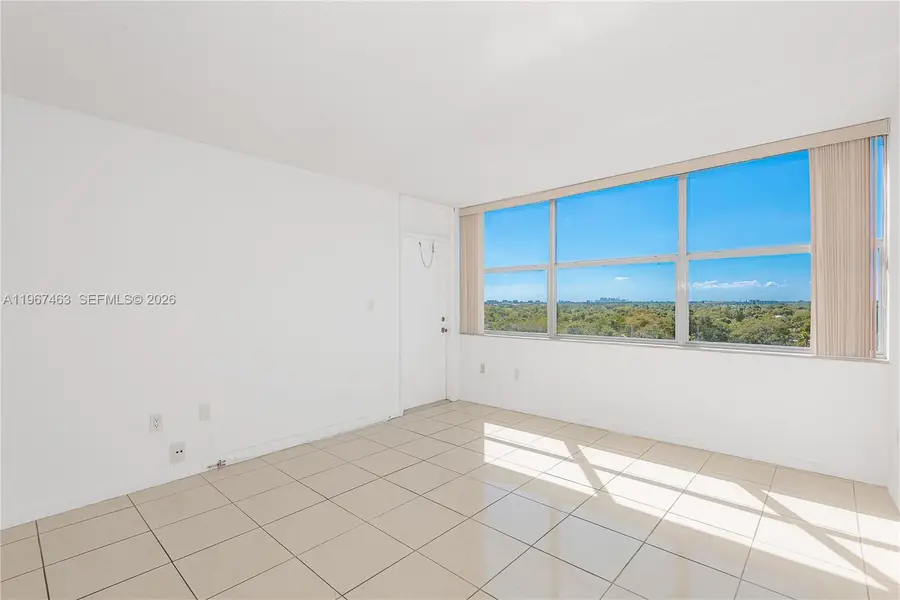 1200 NE Miami Gardens Dr #905W, Miami, FL 33179 - #3