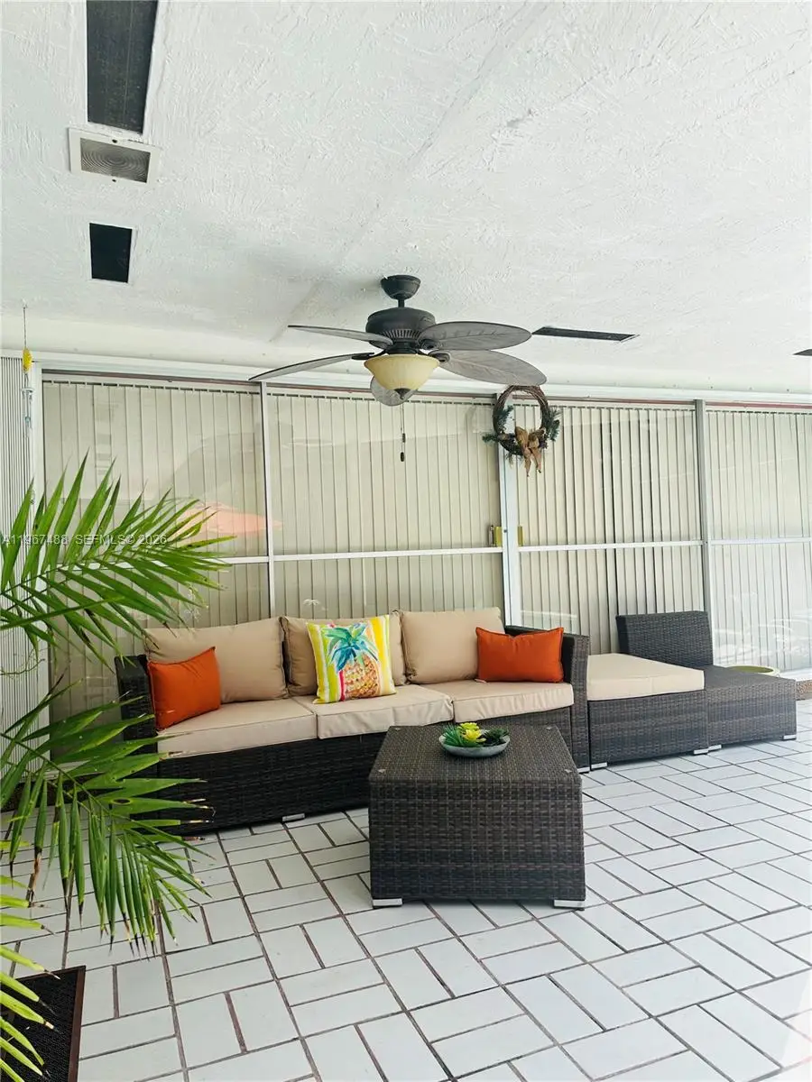 9260 SW 176th St, Palmetto Bay, FL 33157 - #3