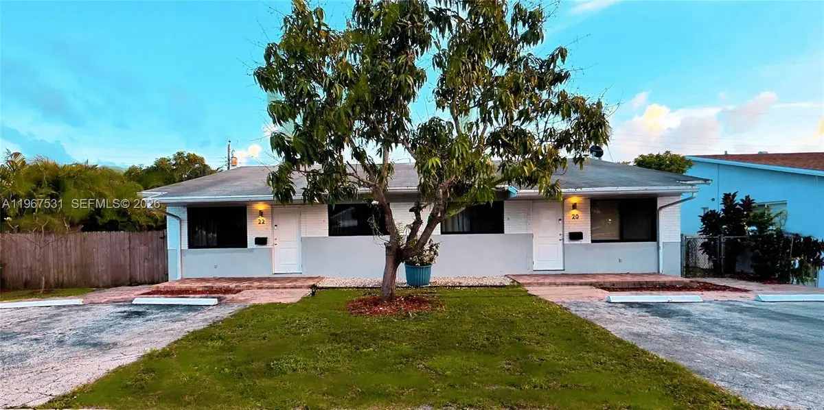 20 SE 12th St, Dania Beach, FL 33004 - #1