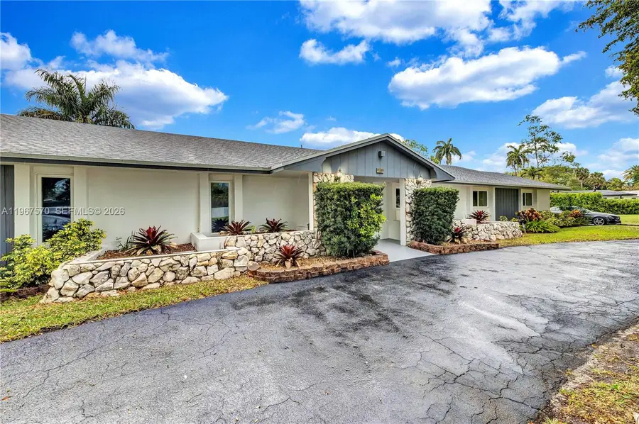 3211 Calle Largo Dr, Hollywood, FL 33021 - #2