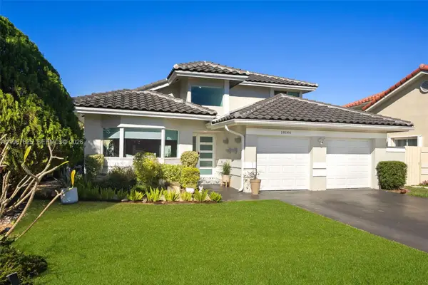 18146 NW 61st Pl, Hialeah, FL 33015