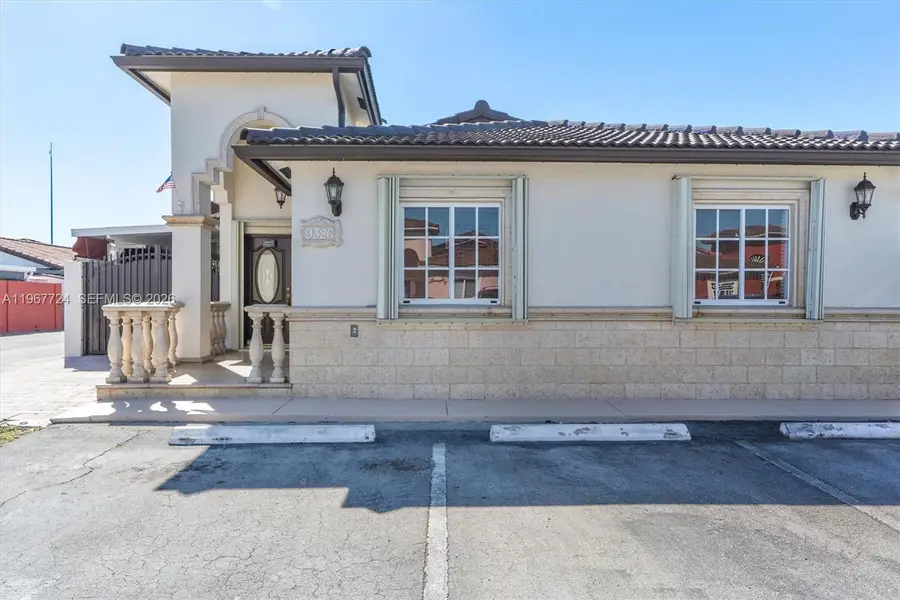 9326 NW 121st St #115, Hialeah Gardens, FL 33018 - #2