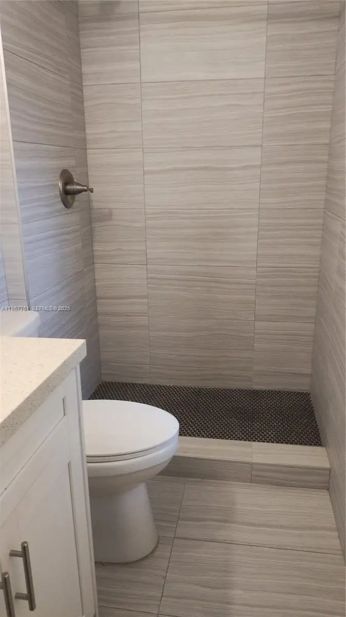 5033 NW 7th St #101, Miami, FL 33126 - #2