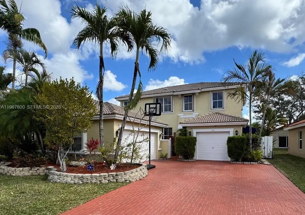 1561 SW 187th Ave, Pembroke Pines, FL 33029 - #1
