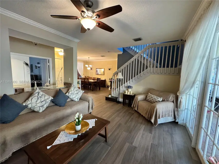 1561 SW 187th Ave, Pembroke Pines, FL 33029 - #3