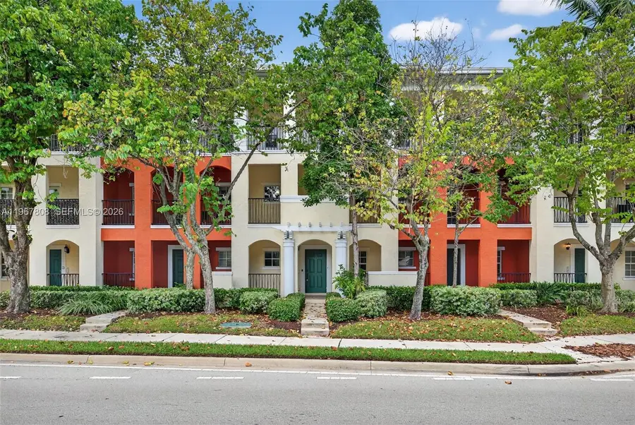 704 SW 1st Ave, Pompano Beach, FL 33060 - #2