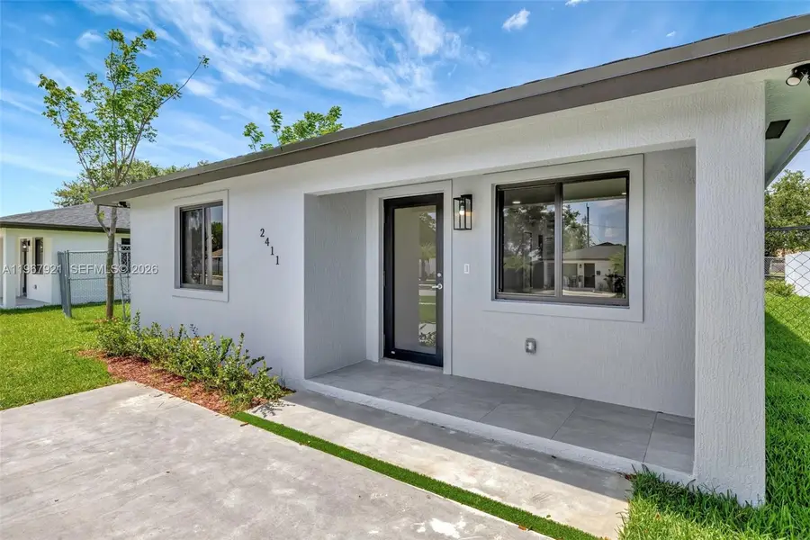 2421 NW 153 St, Miami Gardens, FL 33054 - #3