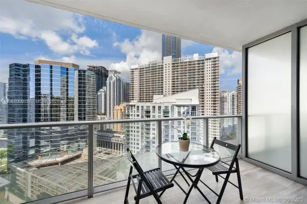 1300 Brickell Bay Dr #2412, Miami, FL 33131