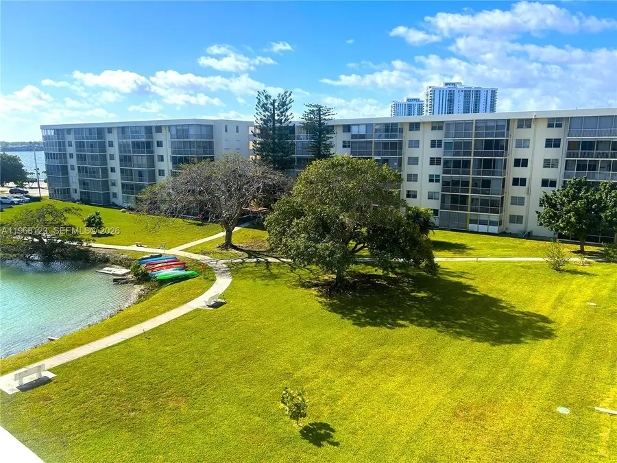 2851 Leonard Dr #J502, Aventura, FL 33160 - #2