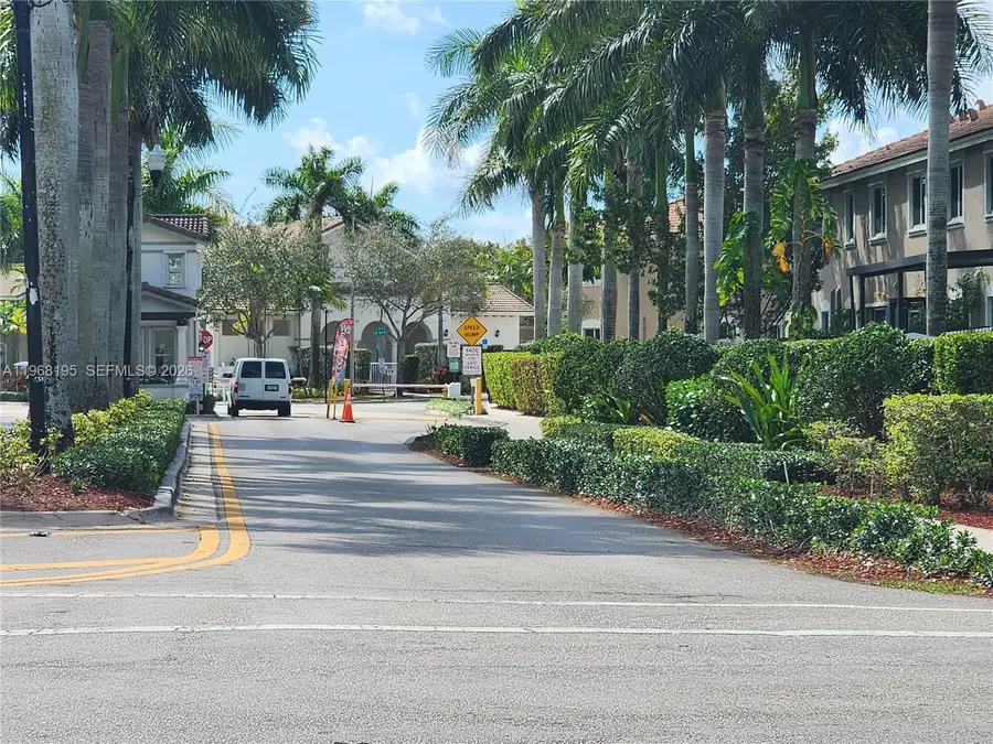 1026 SE 23rd Ter, Homestead, FL 33035 - #2