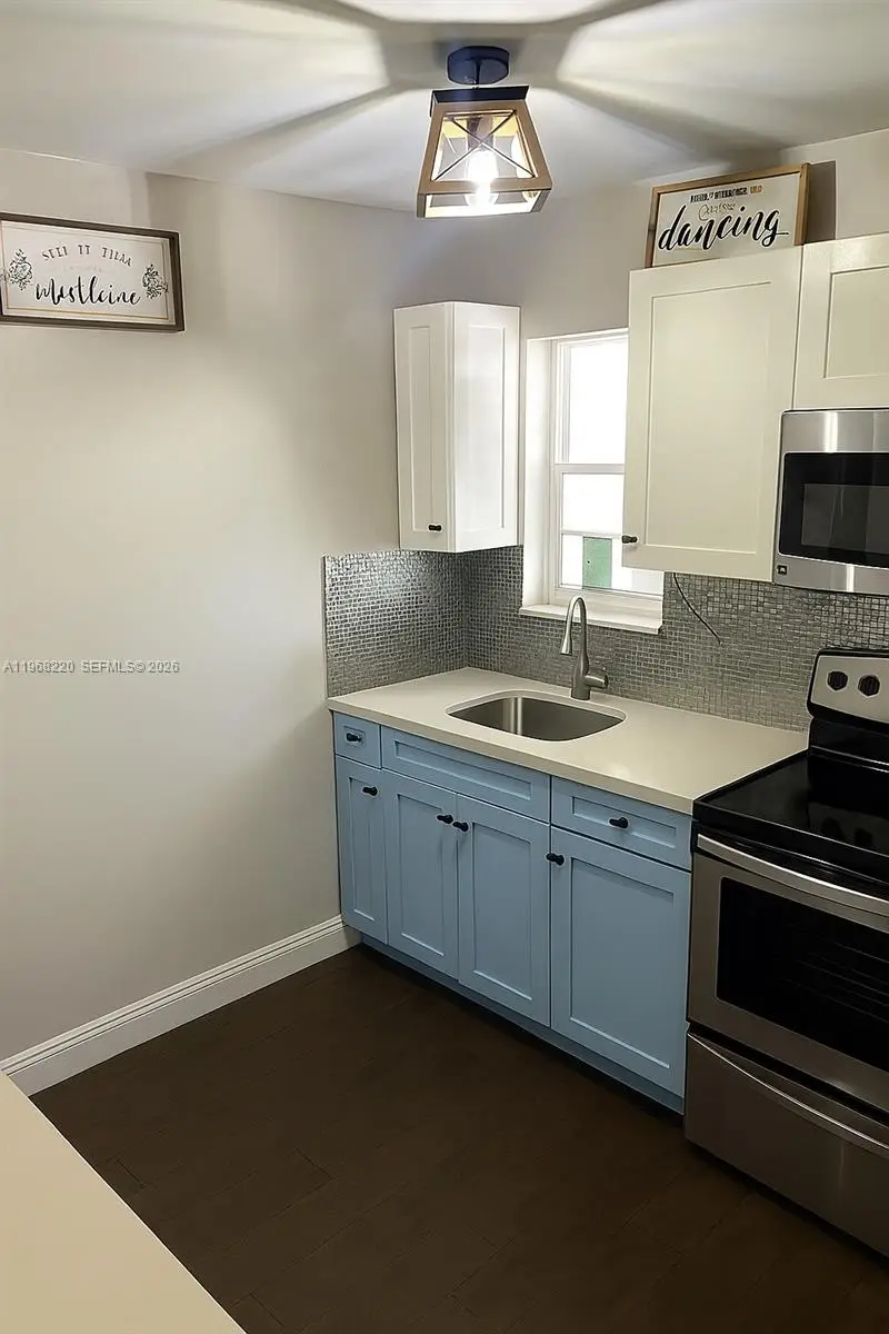 140 NW 14th Ave #6, Miami, FL 33125 - #2