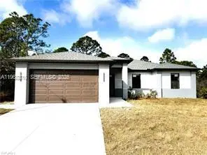 724 Drury Ave, Lehigh Acres, FL 33974 - #1