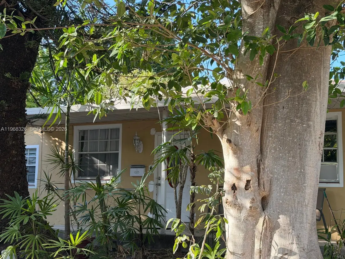 4729 SW 4th St, Miami, FL 33134 - #1