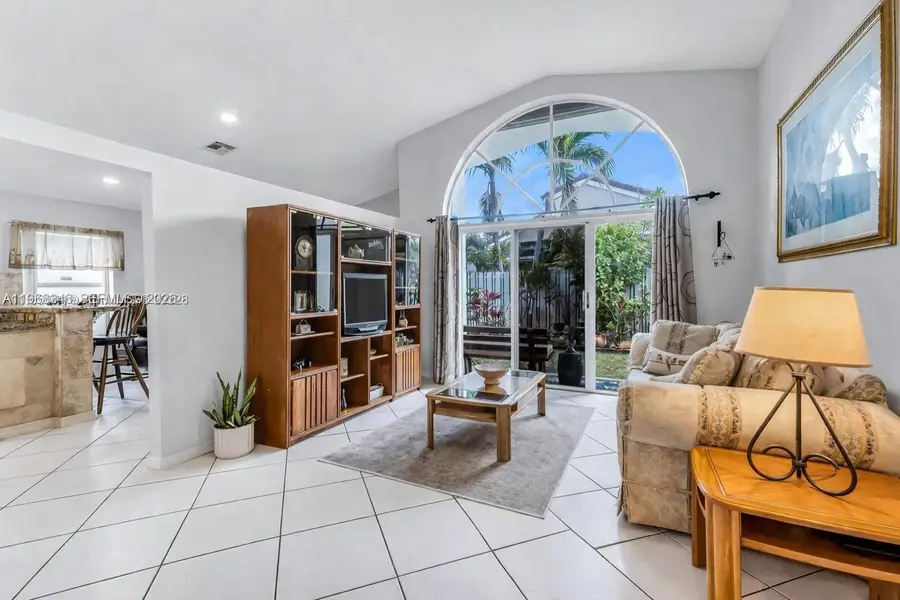 1391 SW 181st Ave, Pembroke Pines, FL 33029 - #3