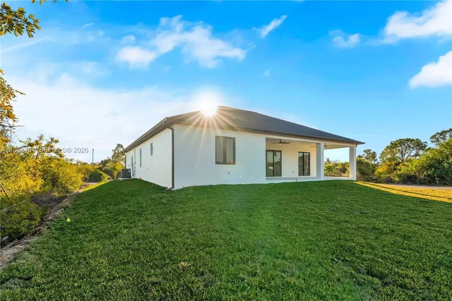 10065 Memphis St, Port Charlotte, FL 33981 - #2