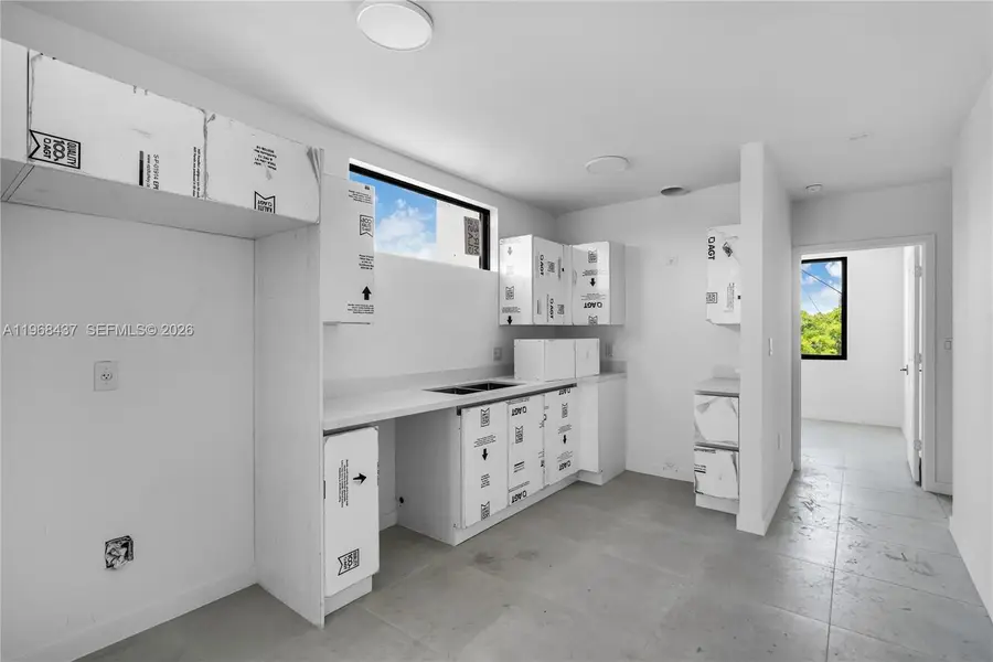 1658 NW 1st St, Miami, FL 33125 - #3