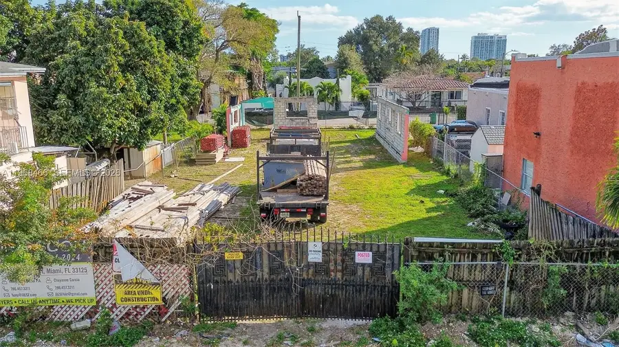 1753 NW 19th St, Miami, FL 33125 - #3