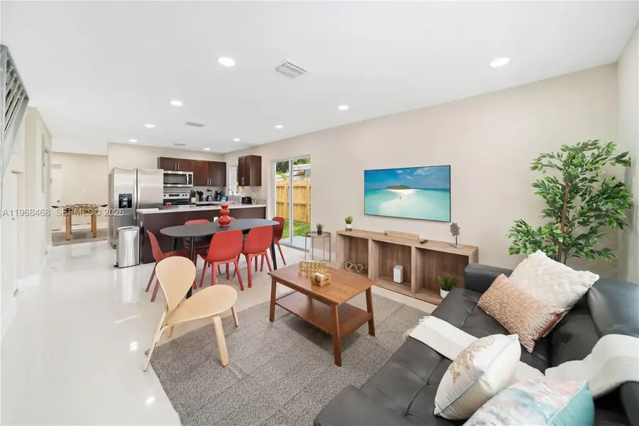 1185 NE 111th St, Miami, FL 33161 - #3