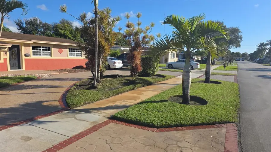 1315 NW 196th Ter, Miami Gardens, FL 33169 - #2