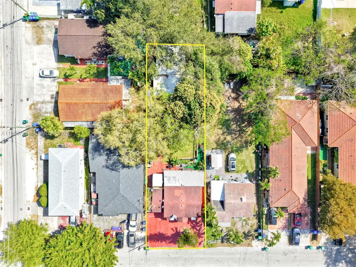 811 NW 24th Ct, Miami, FL 33125 - #1